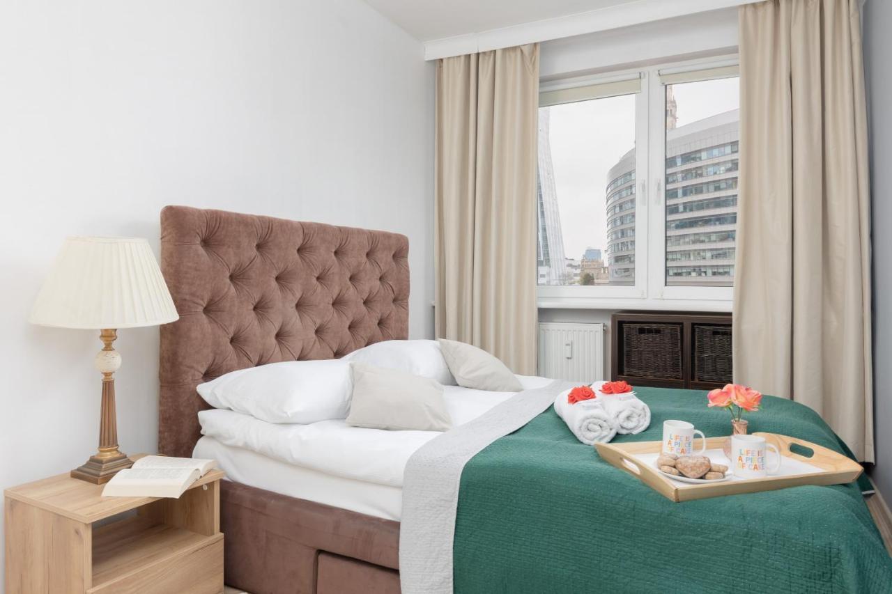 Zlota Apartment Center Of Warsaw By Noclegi Renters Luaran gambar