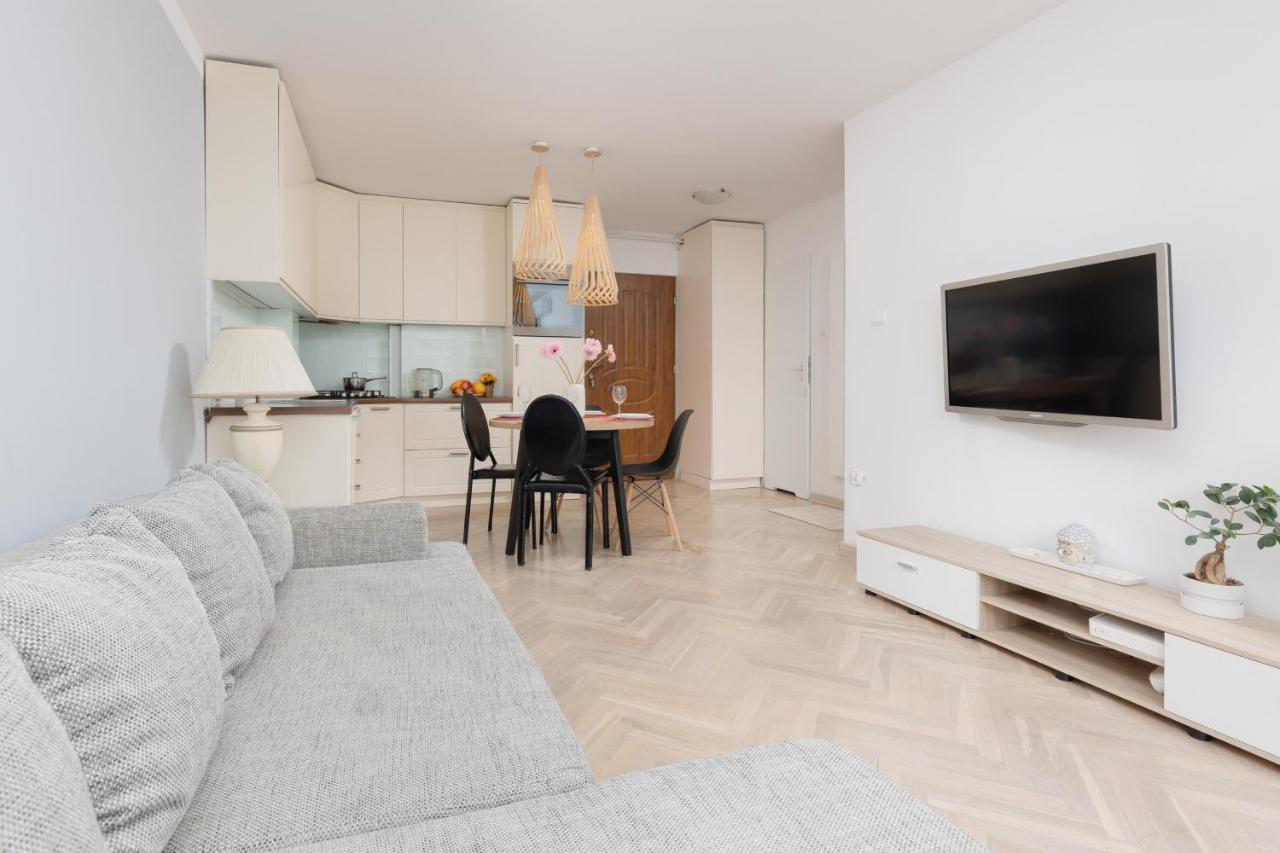 Zlota Apartment Center Of Warsaw By Noclegi Renters Luaran gambar