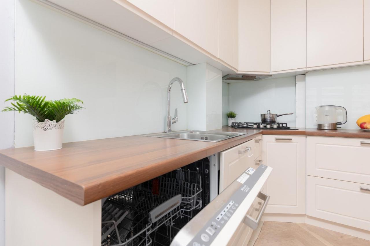 Zlota Apartment Center Of Warsaw By Noclegi Renters Luaran gambar